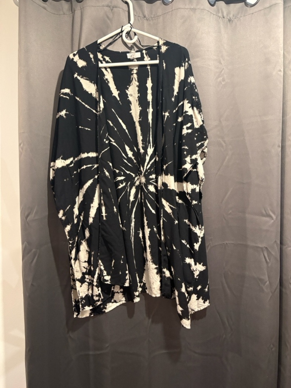 Tie dye kimono, one size